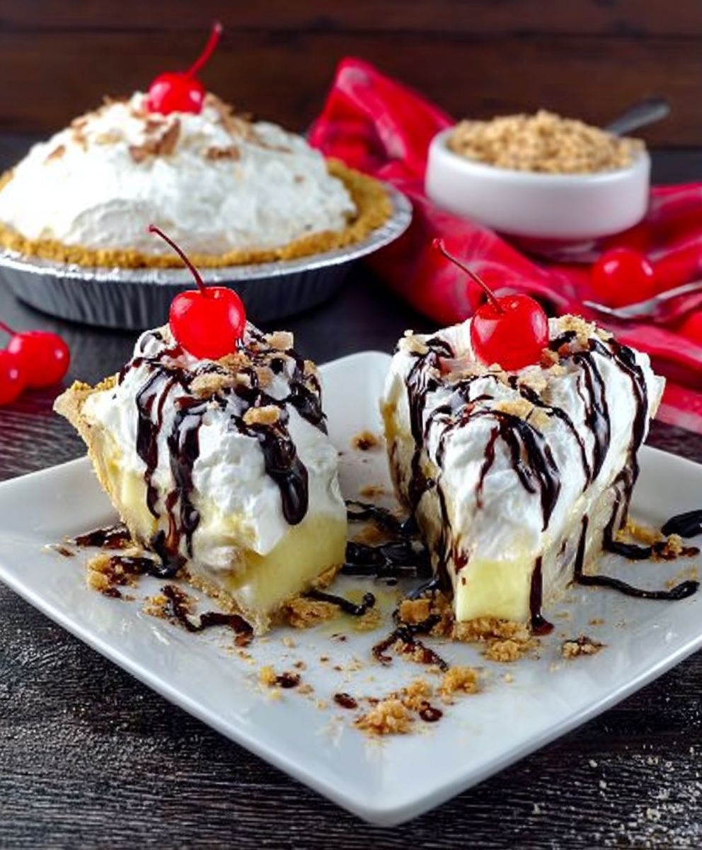 Banana split pie